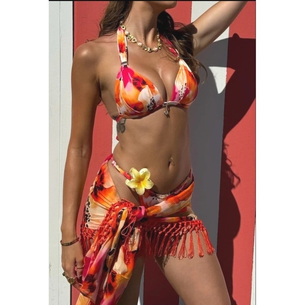Kotomi Bikini Karima Top & Eva Bottom Orquidea Print Size M Floral Vacation EUC